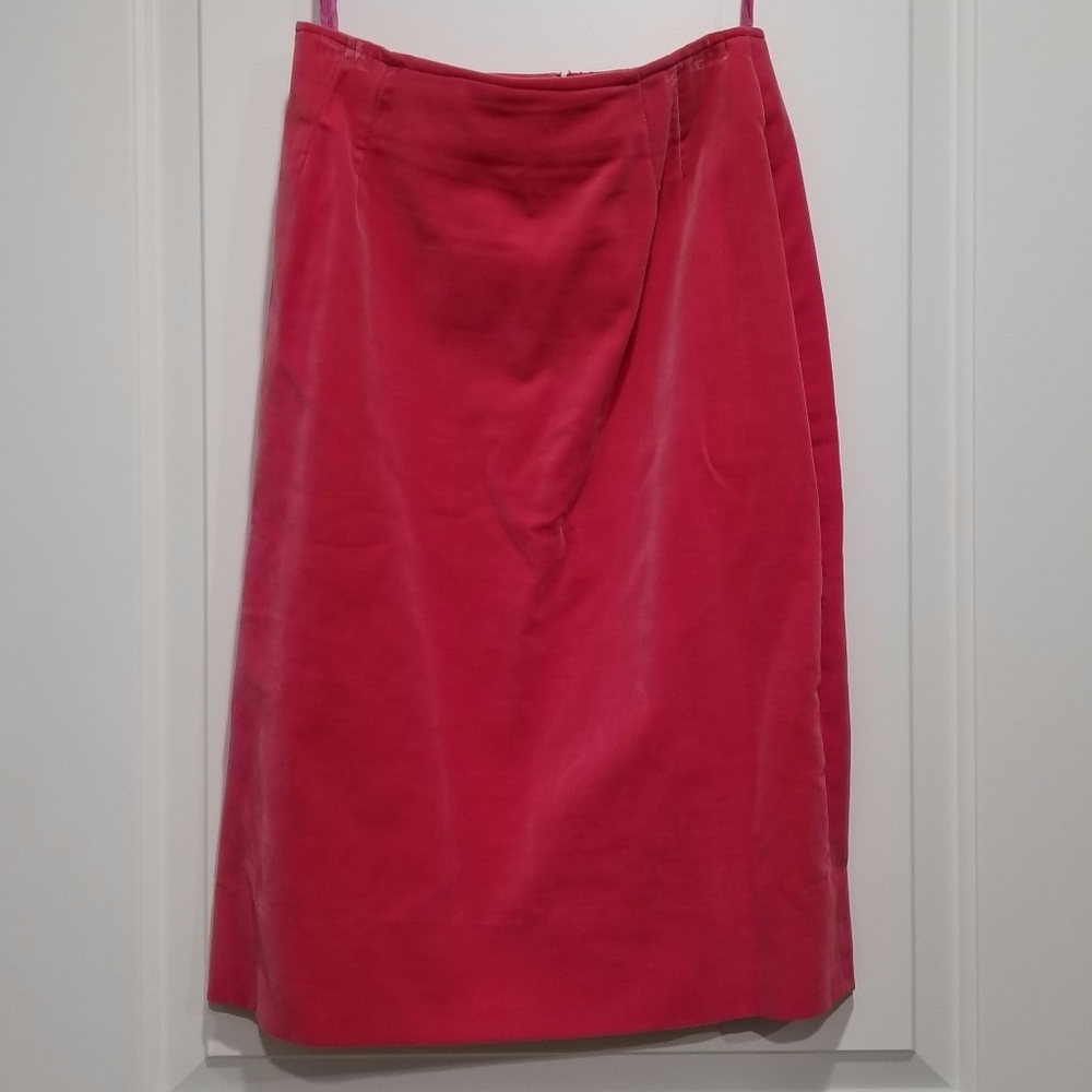 Vintage 1960's Hot Pink Velvet skirt & jacket set - Picture 4 of 8